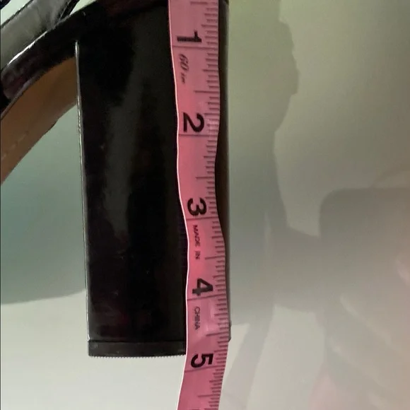 Vince Camuto Black Platform Peep-Toe Sandals- US 8 - Picture 10 of 11